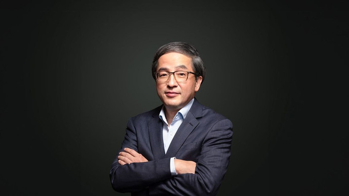 Phó Chủ tịch ASUS Eric Chen: "AI không phải là món trang sức, đó là bộ khuếch đại giá trị cốt lõi của PC"