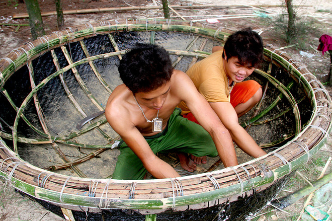 4 tháng sau sự cố Formosa, ngư dân vẫn gác mái chèo ảnh 5