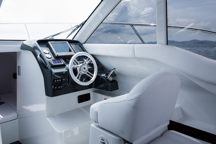 Du thuyền sang trọng Toyota Ponam-28V Sport Cruiser ảnh 4 Du thuyền Ponam-28V Sport Cruiser sang trọng của Toyota - 5