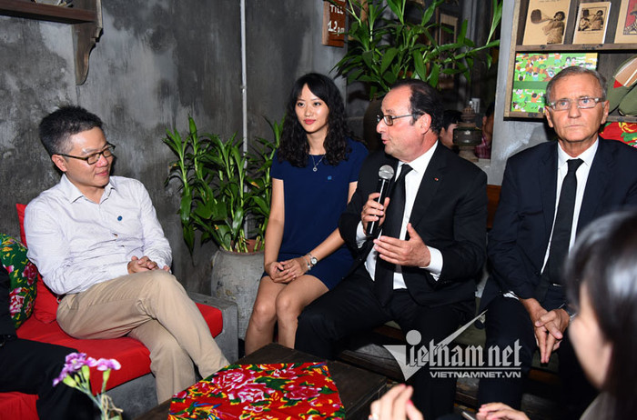 Tổng thống Pháp sánh bước cùng GS Ngô Bảo Châu ảnh 3