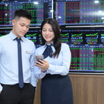 Thị trường vào mùa lợi nhuận, VN-Index đang hướng đến đỉnh cũ