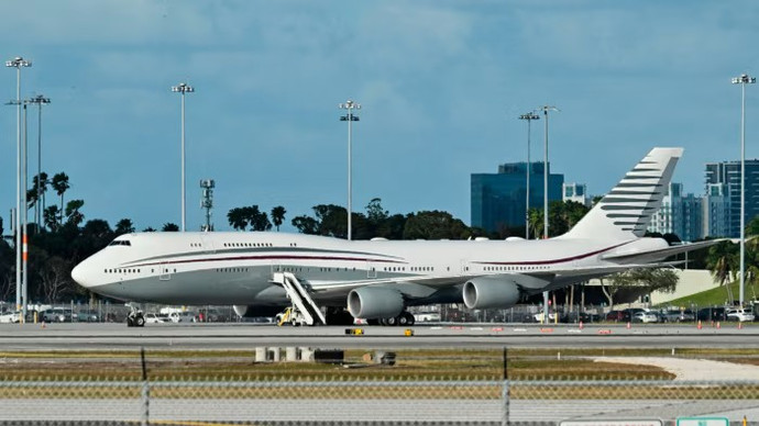 Hoa Kỳ chấp nhận dùng máy bay 400 triệu USD do hoàng gia Qatar tặng để sử dụng làm Không lực Một