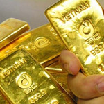 Giá vàng tăng gần 1 triệu đồng/lượng, thị trường bước vào vùng giá cao nhất lịch sử