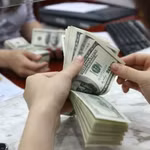 Tỷ giá USD hôm nay ngày 17/4: Chỉ số DXY chật vật tăng, USD chợ đen tiếp đà “rơi tự do”