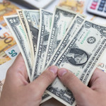 Tỷ giá USD hôm nay ngày 9/2: USD tự do quay đầu giảm sâu, khoảng cách với ngân hàng thu hẹp