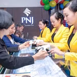 PNJ tung loạt động thái "giải cứu" cổ phiếu, SSI vẫn dè dặt với triển vọng doanh nghiệp