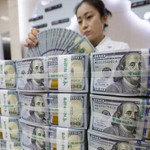 Tỷ giá USD hôm nay ngày 13/11: USD “chợ đen” áp sát mốc 28.000 đồng, ngân hàng tiếp tục tăng nhẹ