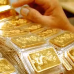 Giá vàng tiếp tục giảm, SJC lùi về mốc 150 triệu đồng/lượng