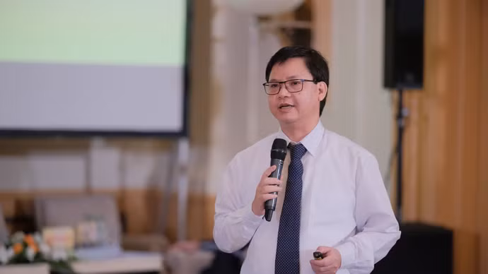 PGS.TS.Vũ Văn Tích, Phó Giám đốc Học viện Chiến lược Khoa học và Công nghệ, Bộ Khoa học và Công nghệ