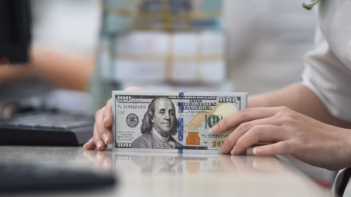Tỷ giá USD hôm nay ngày 20/4: USD chợ đen bật tăng mạnh, ngân hàng nhích nhẹ