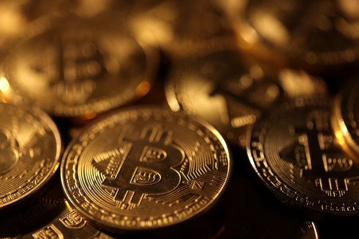Bitcoin chạm đỉnh lịch sử, tiệm cận mốc 112.000 USD