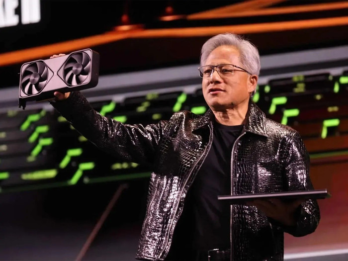 Chiếc áo da Tom Ford có giá 250 triệu đồng của tỷ phú Jensen Huang ceo-jensen-huangs-tom-ford-jacket-at-ces2025.jpg