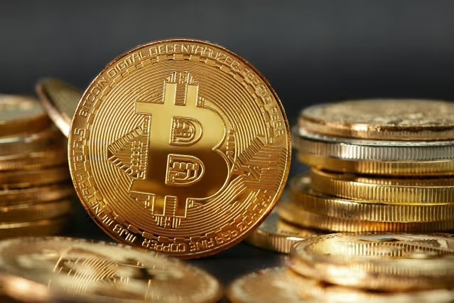 Chờ tin vui từ Mỹ, giá Bitcoin tiến sát đỉnh lịch sử