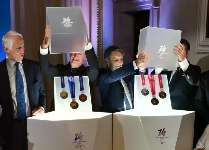 Giá vàng bạc lập đỉnh, huy chương Olympic mùa Đông trở nên đắt giá nhất lịch sử