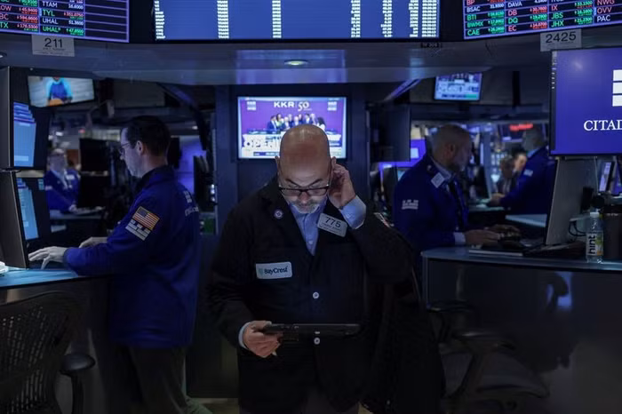 S&P 500 và Nasdaq phục hồi, giá dầu hạ nhiệt