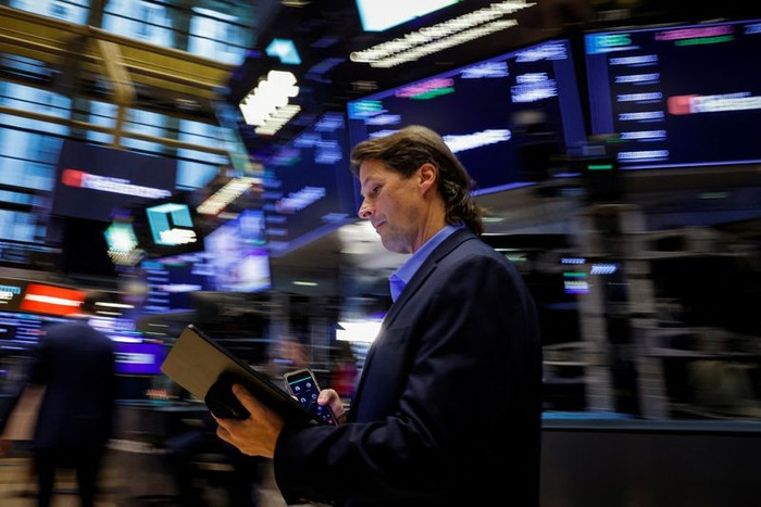 Dow Jones và S&P 500 đồng loạt giảm khi lợi suất trái phiếu chính phủ Mỹ tăng