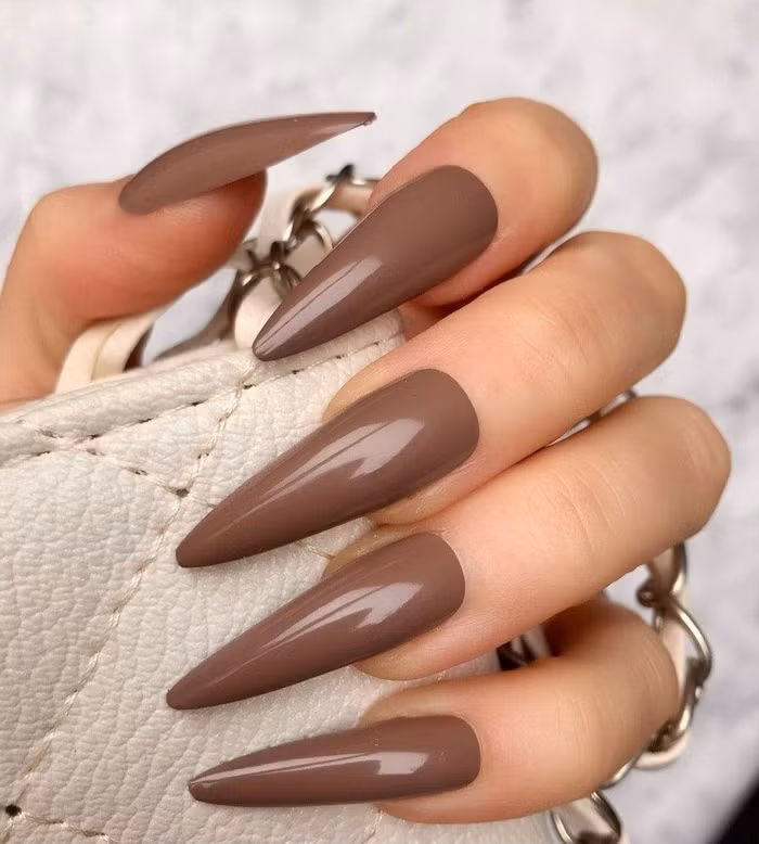brown-gloss-super-stiletto-doobysnailsltd-1141.jpg