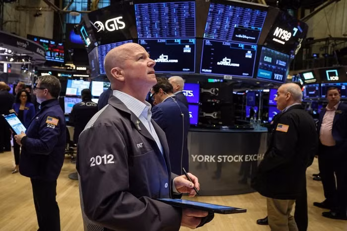 Chứng khoán Mỹ vượt đỉnh lịch sử