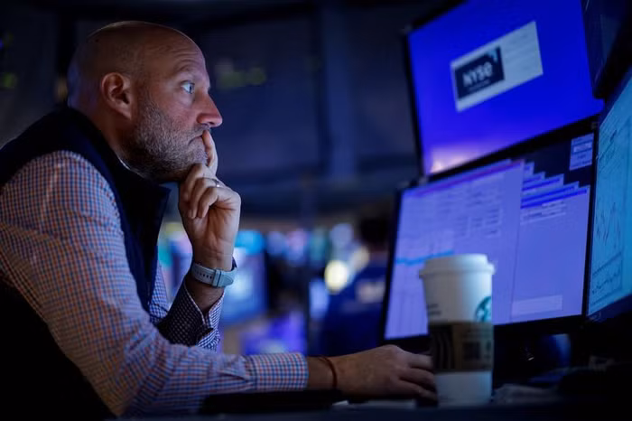 Chứng khoán Mỹ giao dịch “giằng co” sau quyết định của Fed