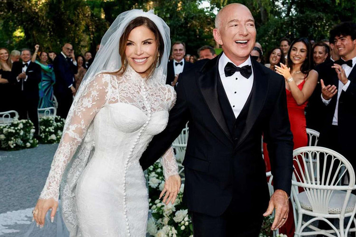 Tỷ phú Jeff Bezos và bà Lauren Sanchez