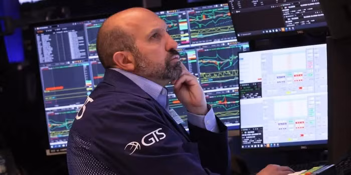 Chứng khoán Mỹ bật tăng, giá dầu “hạ nhiệt” sau phản ứng kiềm chế từ Iran