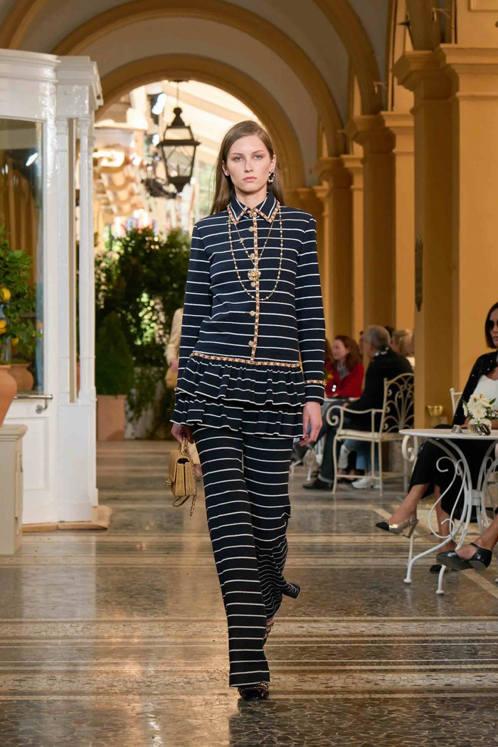 00007-chanel-resort-2026-credit-gorunway.jpg