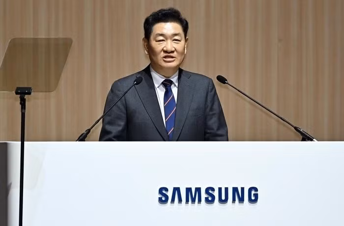 Cổ phiếu Samsung “đỏ lửa” sau tin tức CEO qua đời