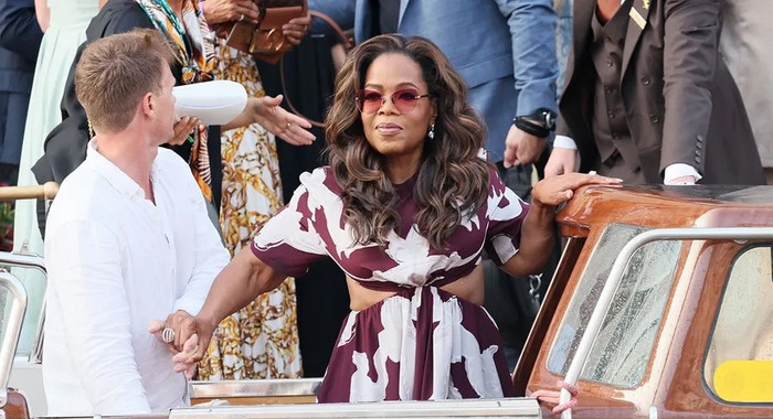 Nữ hoàng truyền hình Oprah Winfrey bezos-sanchez-wedding-oprah.jpg