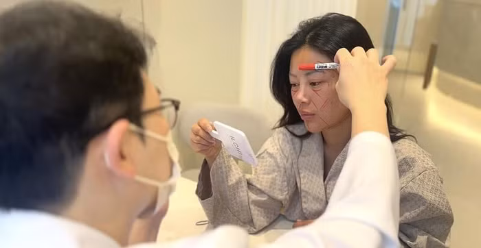 Hàn Quốc: Du lịch y tế bùng nổ kéo theo rủi ro về pháp lý