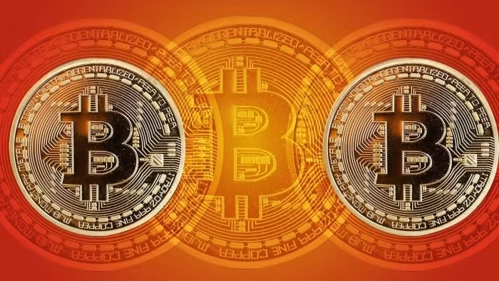 Thị trường tiền số “đỏ rực”, Bitcoin lùi về sát mốc 100.000 USD