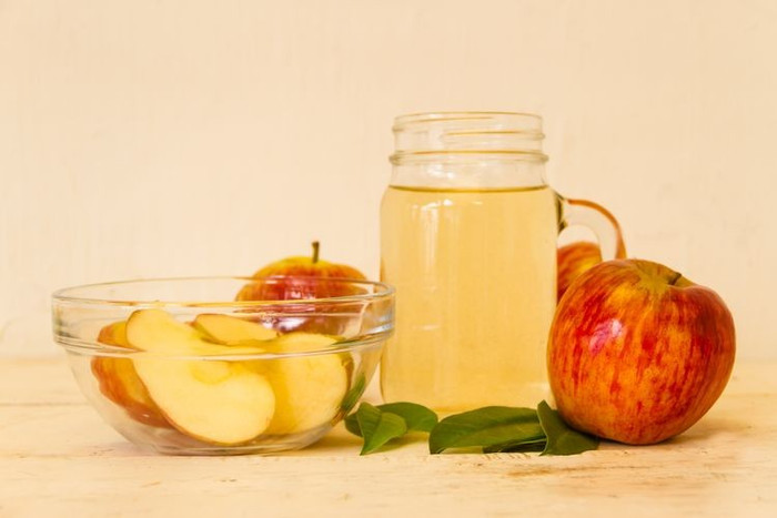 health-gettyimages-gutapplecidervinegar-9b25ca6abccd4569b22c6da7695da19f.jpg