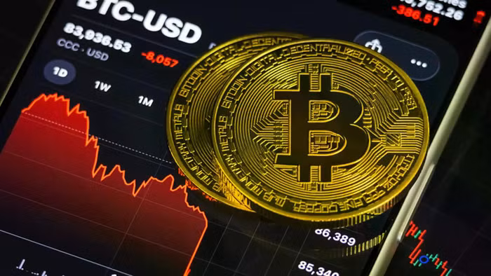 Giá Bitcoin rơi xuống ngưỡng thấp, các nhà đầu tư lâu năm đồng loạt "xả hàng"