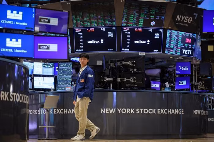 Chứng khoán Mỹ tăng điểm nhờ AI, cổ phiếu thép bứt phá sau tuyên bố thuế quan của ông Trump