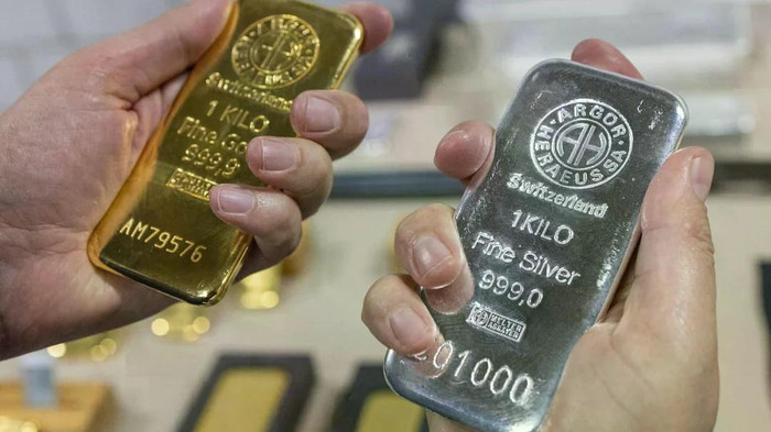 Vàng, bạc lao dốc mạnh khi “bóng ma lạm phát” quay lại thị trường toàn cầu