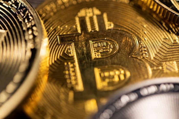 Chưa lấy được đà, giá Bitcoin vẫn lình xình quanh ngưỡng 105.000 USD