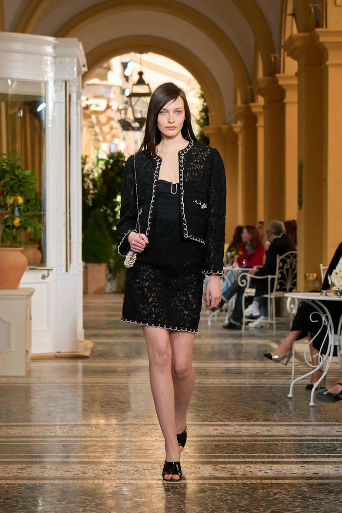 00027-chanel-resort-2026-credit-gorunway.jpg