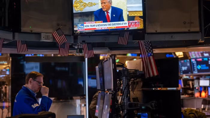 Chứng khoán Mỹ biến động như thế nào sau 100 ngày ông Trump nhận chức?