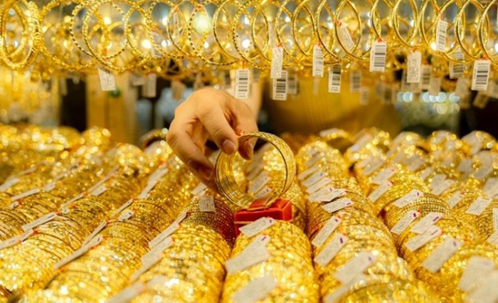 Vàng thế giới giảm sâu, trong nước điều chỉnh nhẹ