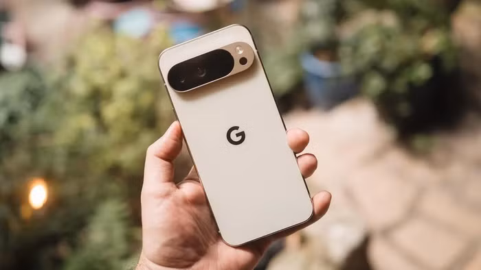 Ra mắt Pixel 10 với trợ lý Gemini, Google kỳ vọng dẫn đầu cuộc đua AI trên smartphone 