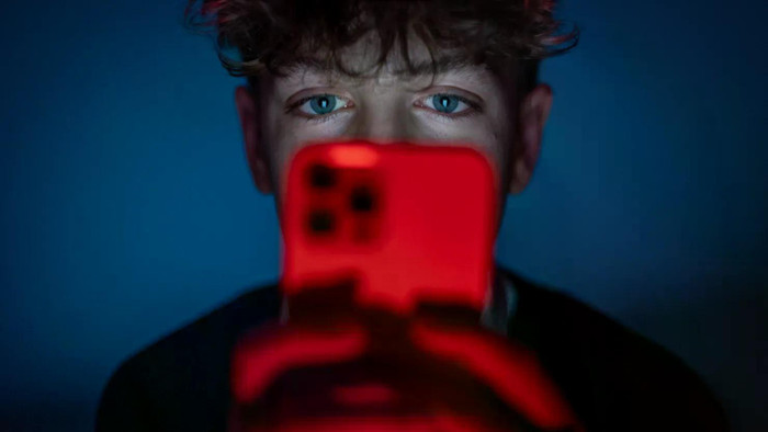 Vương quốc Anh thử nghiệm hạn chế mạng xã hội với người dưới 16 tuổi