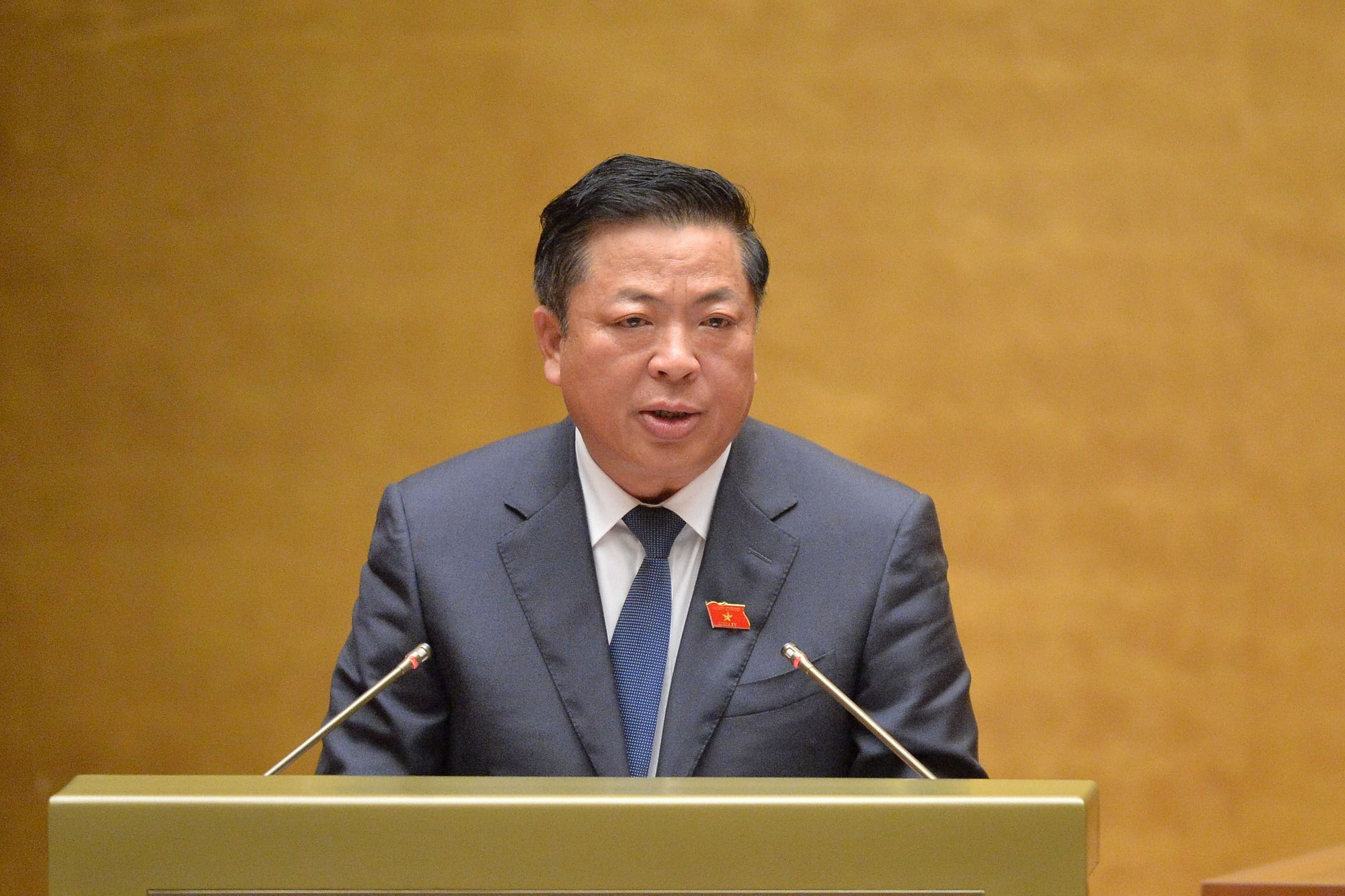 bo-truong-bo-xay-dung-tran-hong-minh-17477086349372063204287.jpg