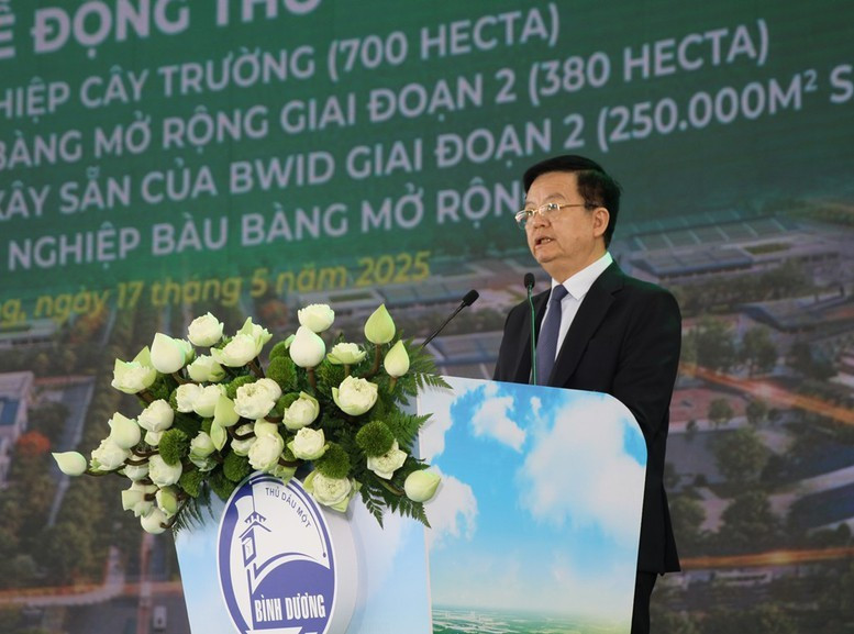 Phó Thủ tướng Chính phủ Mai Văn Chính cho biết Chính phủ Việt Nam luôn xác định định hướng phát triển nhanh và bền vững, kinh tế xanh hinh-bac-chinh-chuan-17474541549721077657537.jpg