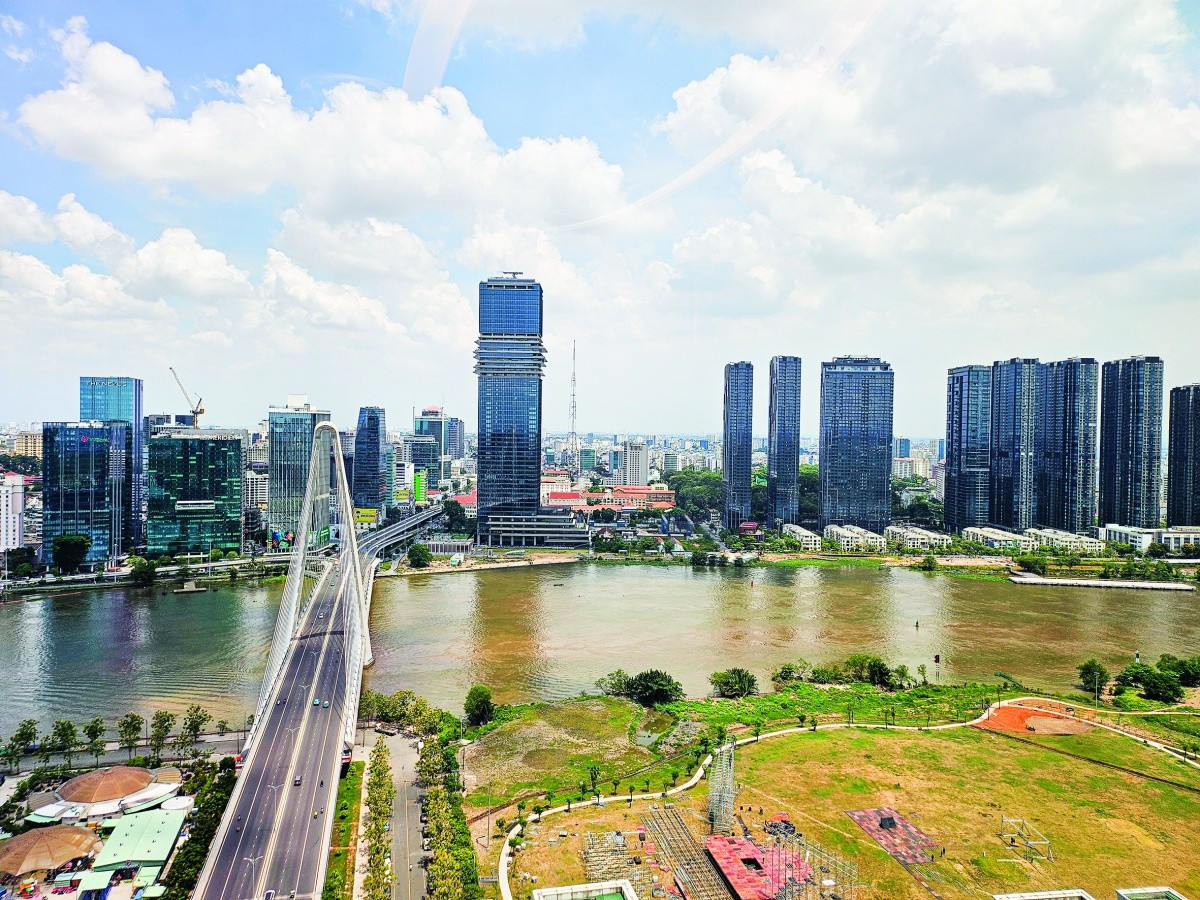 Nguồn nhân lực chất lượng cao là điều cần thiết trong quá trình phát triển bất động sản 100003164120250620104716.jpg