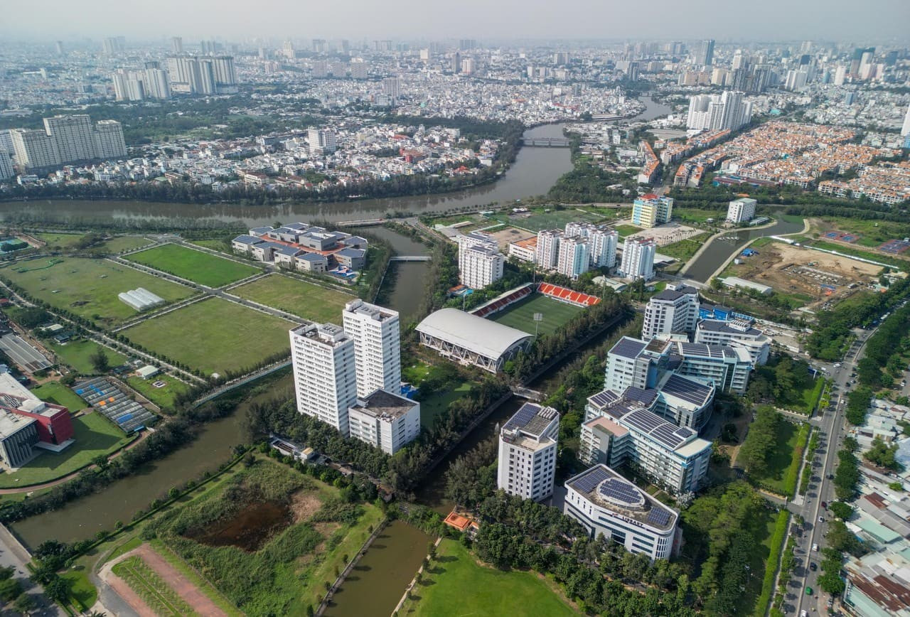 Nhà đầu tư bất động sản chuyển hướng dji-0403-2-3460-1736915828-1.jpg