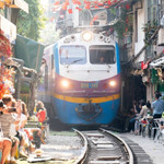 Thống nhất giảm chạy tàu qua phố cà phê đường tàu Hà Nội