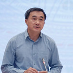 Thứ trưởng Bộ Y tế Trần Văn Thuấn