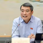 Thủ tướng Chính phủ Lê Minh Hưng phát biểu tại thảo luận ở tổ về nội dung phát triển kinh tế-xã hội 