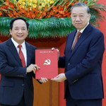 Tổng Bí thư Tô Lâm trao quyết định bổ nhiệm cho ông Trịnh Văn Quyết