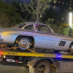 "Huyền thoại cánh chim" Mercedes-Benz 300 SL bất ngờ xuất hiện tại Việt Nam