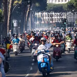 25.000 xe Vespa tập trung tại Rome kỷ niệm 80 năm 